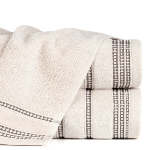 b537d726b7b94abf2747f48403b4961f