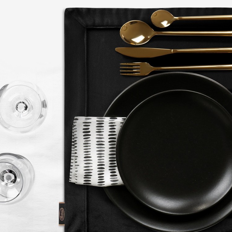 d0215d9bd500d2356efcc8df3cb0a589