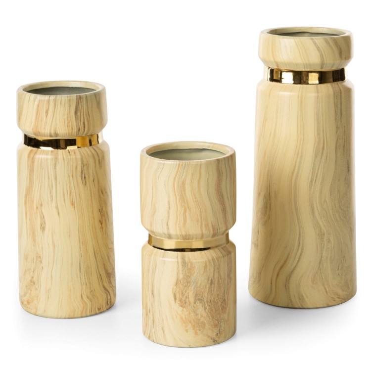 ed40b22b4a90517d85fb8d93f15ba8bc