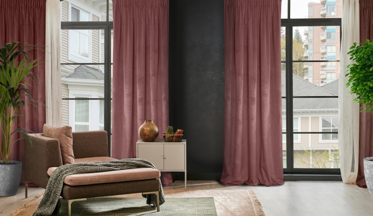 421866-ZASŁONA GOTOWA D91 ROSA NA TAŚMIE 135 X 300 CM CIEMNORÓŻOWY[18].jpg