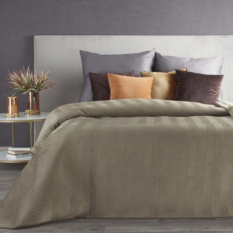 366936-5903571038142-Narzuta_SOFIA_braz_170x210-2